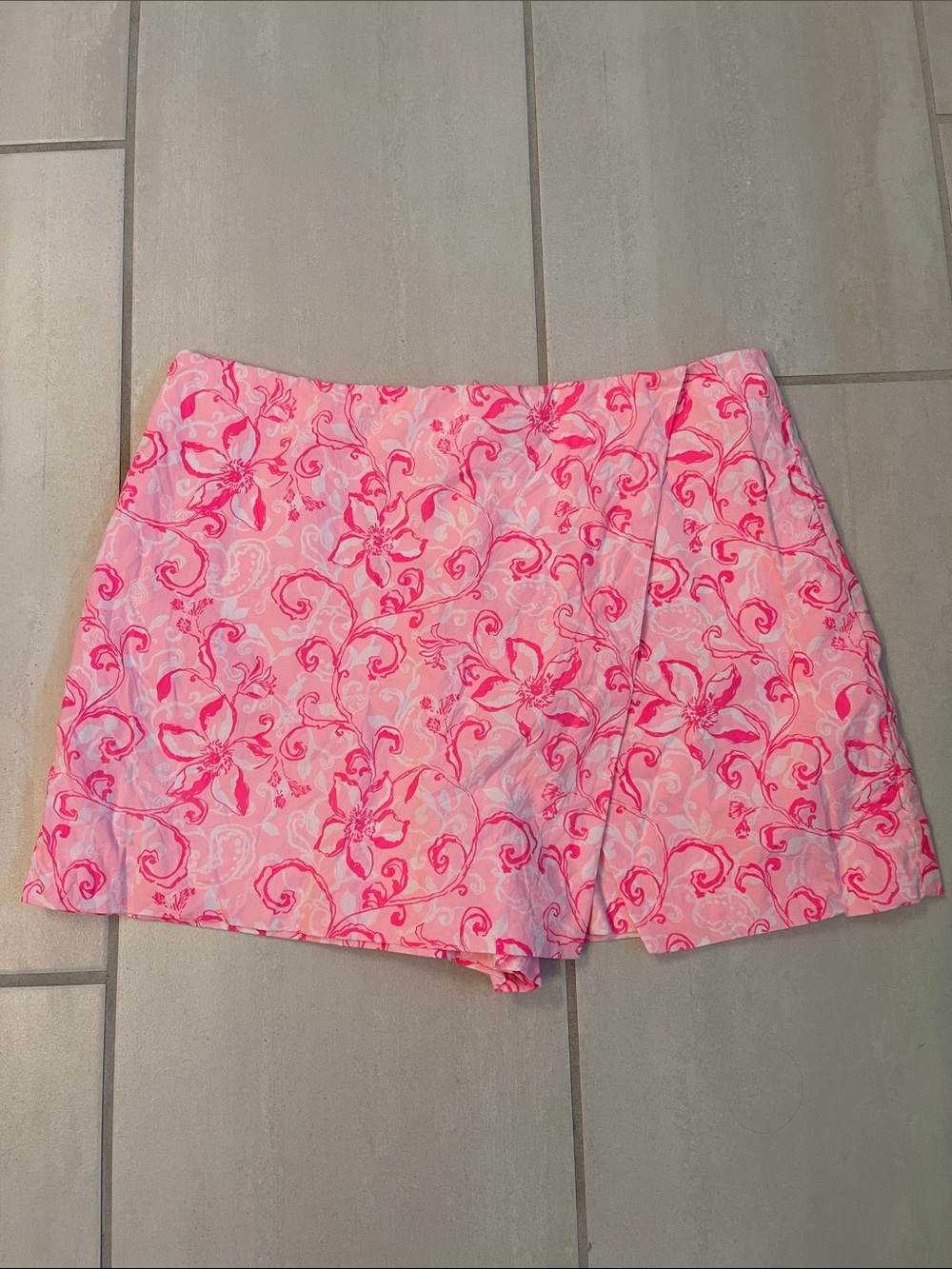 Lilly Pulitzer Hot Pink Floral Skort Shorts
